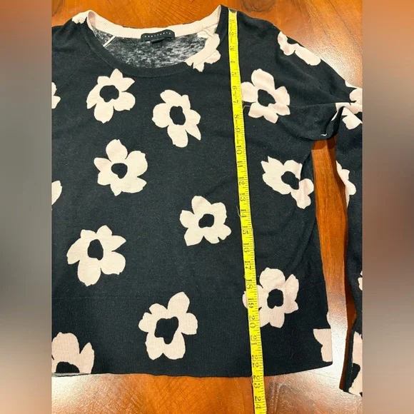 Sanctuary Black and Pink Sweater, size L - Picture 5 of 6